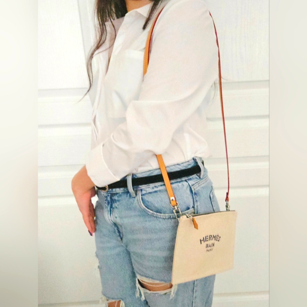 Hermes Beige Canvas 'Hermes Bain' Crossbody with Orange Strap - Picture 3 of 16